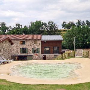 Gîte Croizet-sur-Gand, 7 pièces, 12 personnes - FR-1-496-25 Exterior photo