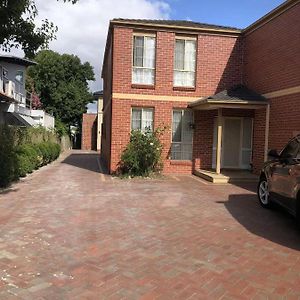 Bright Home Oakleigh South Exterior photo