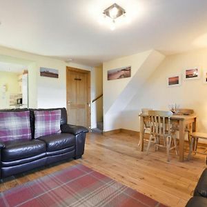 Heather Cottages - Plover Bamburgh Exterior photo