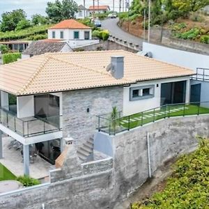 Villa Stunning 1-Bed House In Estreito Da Calheta Exterior photo