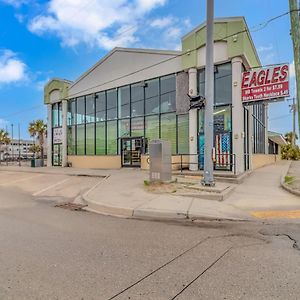 Villa 125 Atlantic Avenue Unit F - Pet Friendly! Walk To The Beach And Pier! 1Br -1Ba - Sleeps 2-4 Guests! à Myrtle Beach Exterior photo