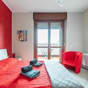 Appartement La Casa Di Claudio - By Host4U à Melegnano Exterior photo