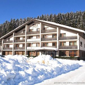 Appartement Ski Apartman Sajmon So Saunou à Makov Exterior photo