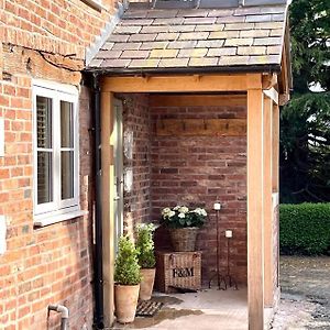 The Stable, Yew Tree Farm Holidays, Tattenhall, Chester Exterior photo