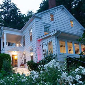 Hotel The Harbor Rose Bed & Breakfast à Cold Spring Harbor Exterior photo