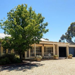 Angaston Lodge Exterior photo