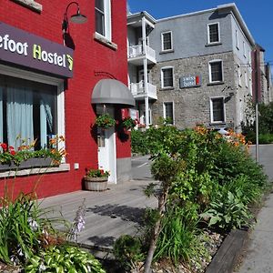 Barefoot Hostel Ottawa Exterior photo