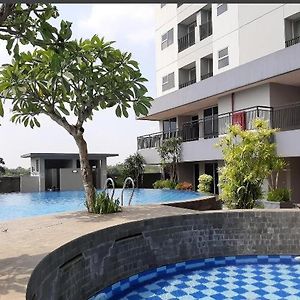 Nice And Cozy Studio At Parkland Avenue Apartment Bsd Serpong Exterior photo