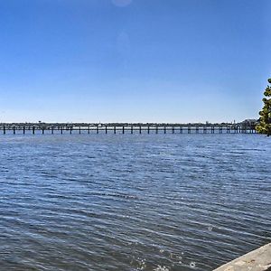 Waterfront Palmetto Home With Pool, Dock And Kayaks! Exterior photo