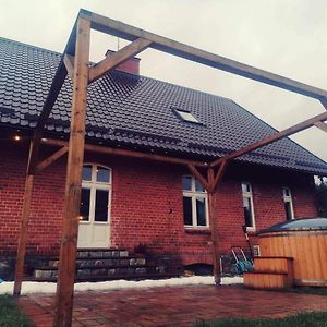 Villa Siedlisko Jesionna à Rakowiec Exterior photo