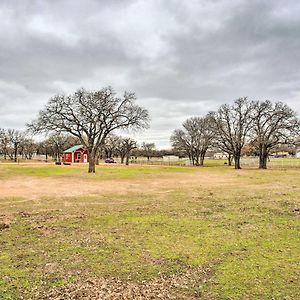 Villa Dog-Friendly Texas Ranch With Patio, Horses On-Site à Aubrey Exterior photo