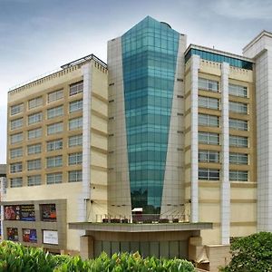 Mahagun Sarovar Portico Suites Ghaziabad Exterior photo