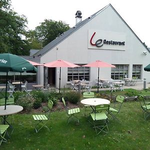 Hôtel Restaurant Campanile Compiègne Exterior photo