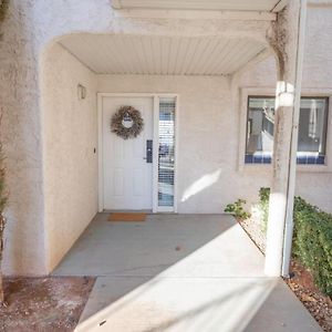 Villa Las Palmas Retreat In Sunny St George With Pool à Saint George Exterior photo