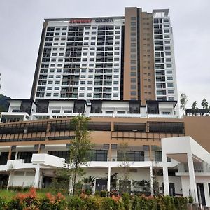 Appartement Up To 5 Pax, Sunway Onsen Tambun à Kampong Batu Lapan  Exterior photo