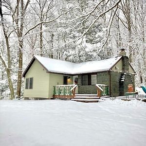 Peaceful Seasonal Wooded Cottage Close To Everything Tafton Exterior photo