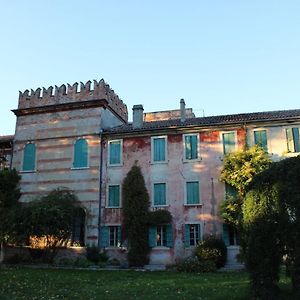 Villa Ai Tigli à Castel dʼArio Exterior photo