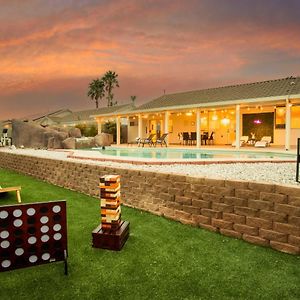 Villa Modern Boho Retreat With Strip Views, Pool And Pool Table - 4Br, 3Ba à Las Vegas Exterior photo