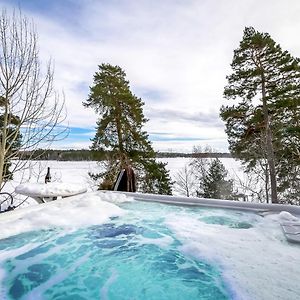 Villa Relaxing Lake Oasis With Jacuzzi - Amazing View & Private Pier à Ville de Ville de Stockholm Exterior photo