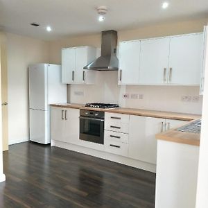 Private Bedroom - Shared Kitchen - Free Parking - Close To Mcr City Centre Manchester Exterior photo