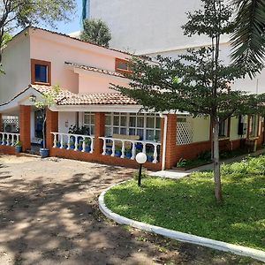 Hotel Pallicos à Nairobi Exterior photo