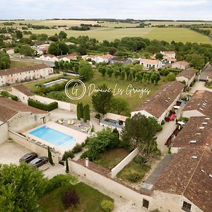 Villa Domaine Les Granges à Saint-Jean-dʼAngély Exterior photo