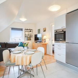 Appartement Lovely Top Floor Apart Copenhagen Near Airport, Metro And The Beach Exterior photo