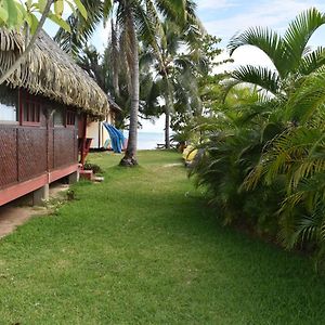 Hotel Fare Aute Beach à Vaianae Exterior photo