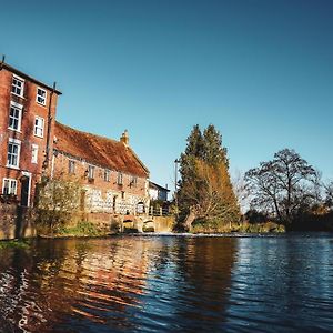 Hotel The Old Mill à Salisbury Exterior photo