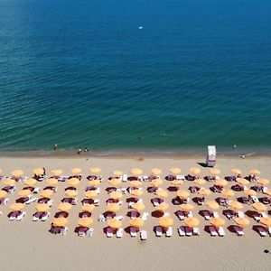 Palm Beach Hotel Sables d'or Exterior photo