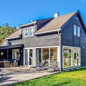 Lovely Home In Risr With House A Panoramic View Risør Exterior photo