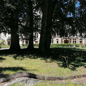 Appartement Chambre D'Hotes Dans Le Domaine Du Chateau De Saint-Geoire Exterior photo