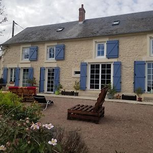 Bed and Breakfast Chambre d'hôtes Chez Léon pour 3 adultes ou 2 adultes et 2 enfants à Chaulgnes Exterior photo