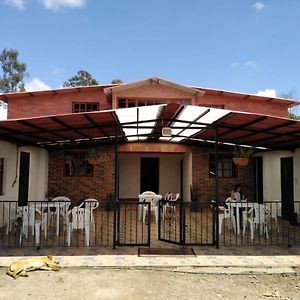 Hotel Hostal Agroturistico Guadalupe à Saboya Exterior photo