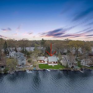 Villa Waterfront Lake House à East Hampton Exterior photo