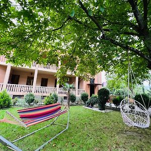 Medea Guest House Koutaïssi Exterior photo