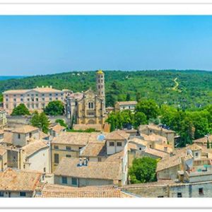 Villa Charming Small House Close To Uzes à Foissac  Exterior photo