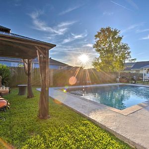 Charming New Orleans Home With Gazebos! Exterior photo