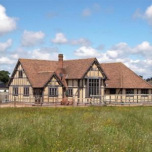 Villa Fletchers Hall Covered Pool Heated à Freckleton Exterior photo