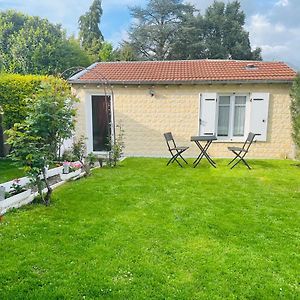 Appartement La Petite Maison à Le Perray-en-Yvelines Exterior photo