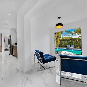 Villa 10 Mins To Beach - Private Luxury Pool - Sleeps 16 à North Miami Beach Exterior photo