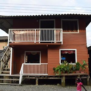 Hotel Posada Jurubira à Nuquí Exterior photo