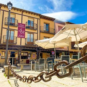 Hotel Hostal Ainoa à Berlanga de Duero Exterior photo