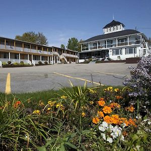 Hotel - Motel Georges Tadoussac Exterior photo