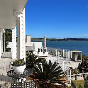 Villa Once Upon A Tide à Auckland Exterior photo