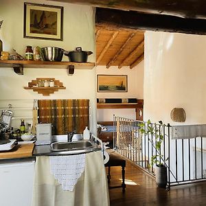 Appartement Cozy Wooden Attic With Panoramic Views à Botticino Sera Exterior photo