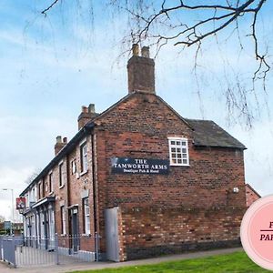 OYO Tamworth Arms Boutique Pub&Hotel Exterior photo