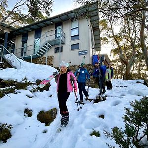 Tanjil Creek Lodge Baw Baw Village Exterior photo