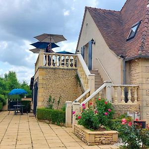 Hotel Les Jardins De Virginie à Archignac Exterior photo