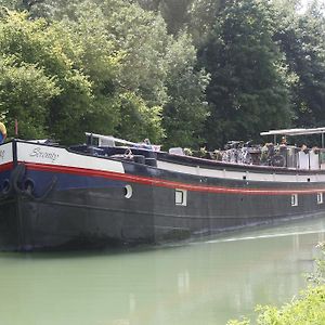 Bed and Breakfast Péniche Serenity à Sillery Exterior photo